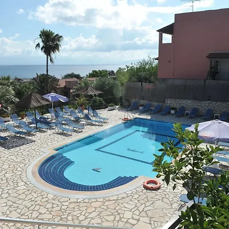 Kerkyra & Hotel apartamentowy Benitses (Corfu)