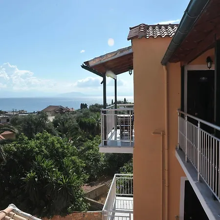 Kerkyra & Hotel apartamentowy Benitses (Corfu)