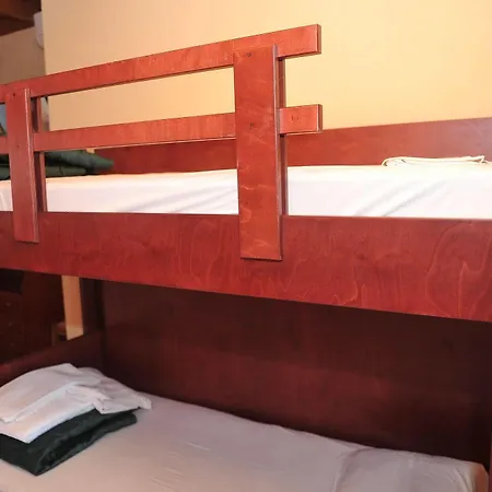 Kerkyra & Lägenhetshotell 4*