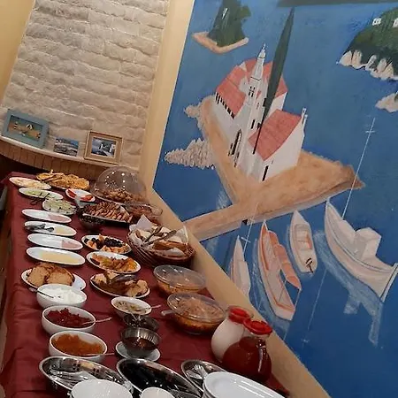 Kerkyra & בניטסס